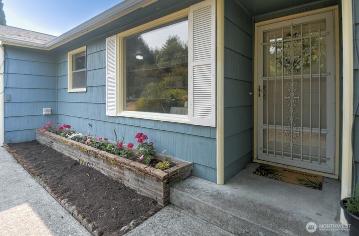 Property Photo:  4619  17th Avenue SE  WA 98503 