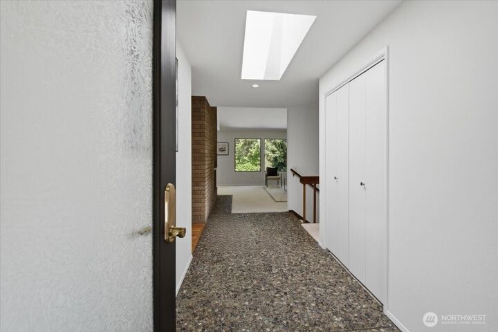 Property Photo: 17816 NE 12th Street WA 98008