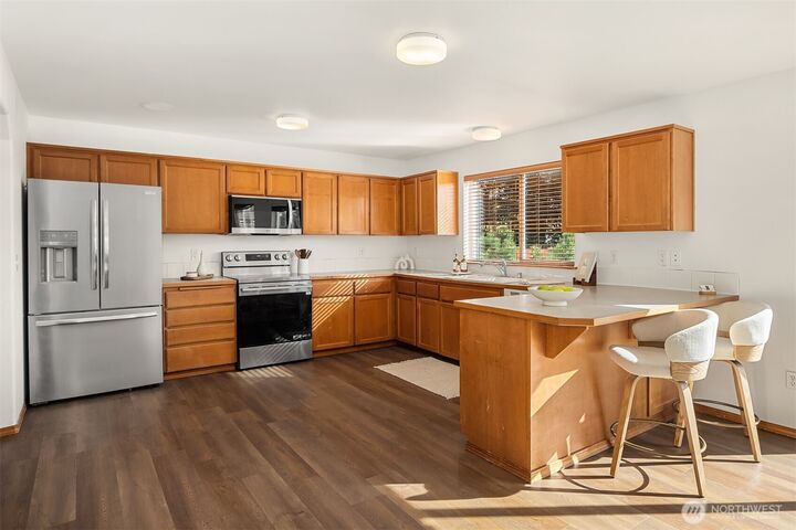 Property Photo:  12421 SE 278th Place  WA 98030 