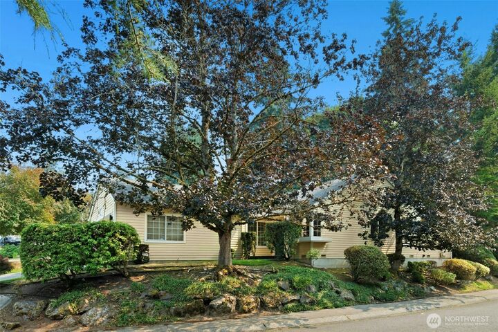 Property Photo: 10141 NE 126th Street WA 98034