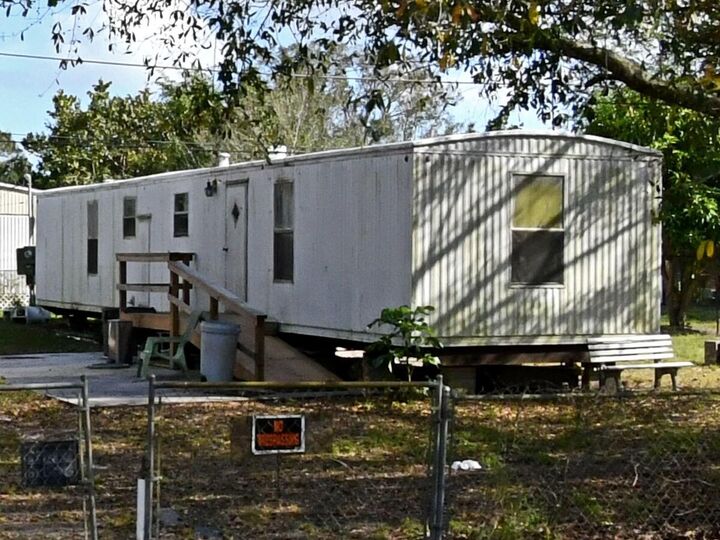 Property Photo:  1200 W Joy Lane  FL 34945 