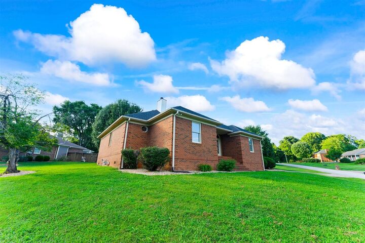 Property Photo: 2829 Edward Drive KY 42104