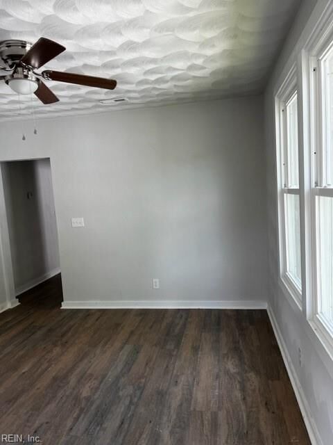 Property Photo:  607 N High St A  VA 23851 