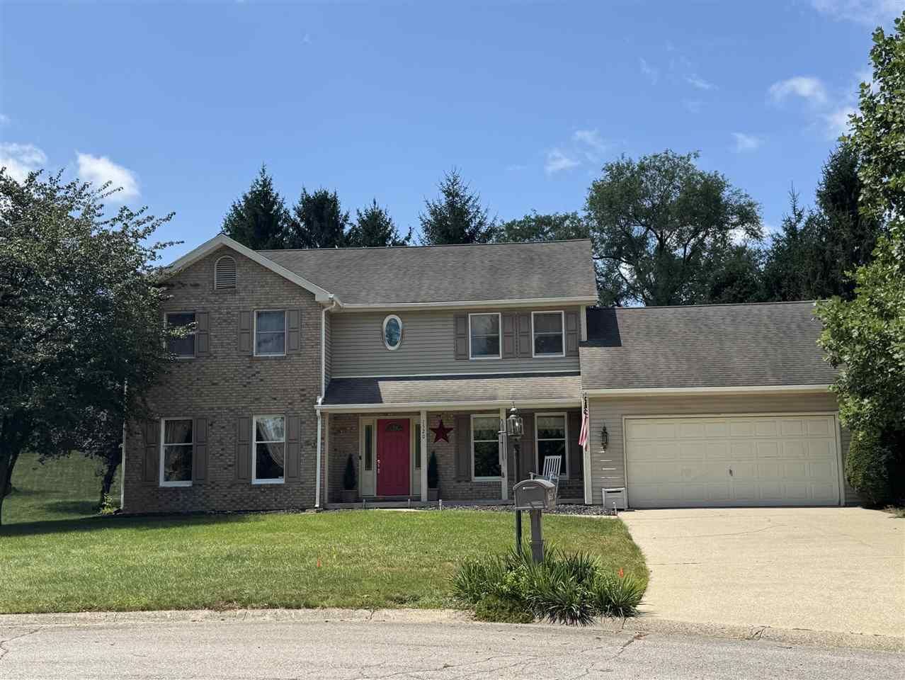 Property Photo:  1520 Mallard Court  IN 47374 
