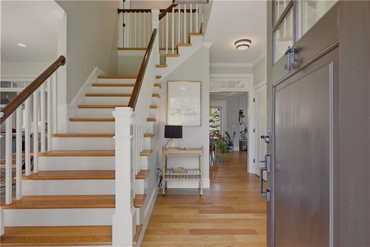 Property Photo:  7 Blount Circle  RI 02806 