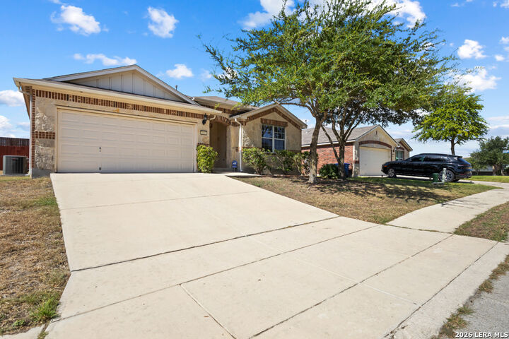 Property Photo: 2610 Amethyst Dr TX 78259