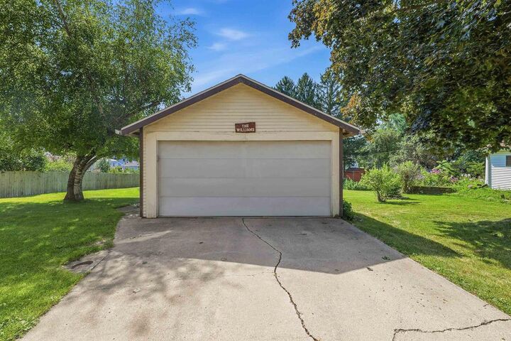 Property Photo:  406 York Street  WI 53916 