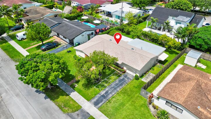 Property Photo:  1730 SW 97th Pl  FL 33165 
