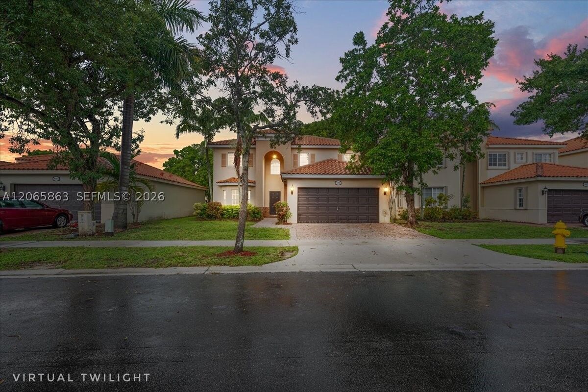 Property Photo: 1720 NE 35 Avenue FL 33033