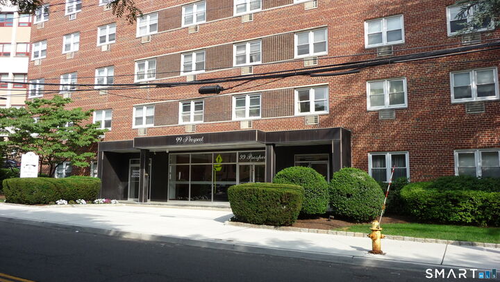 Property Photo: 99 Prospect Street 7F CT 06901