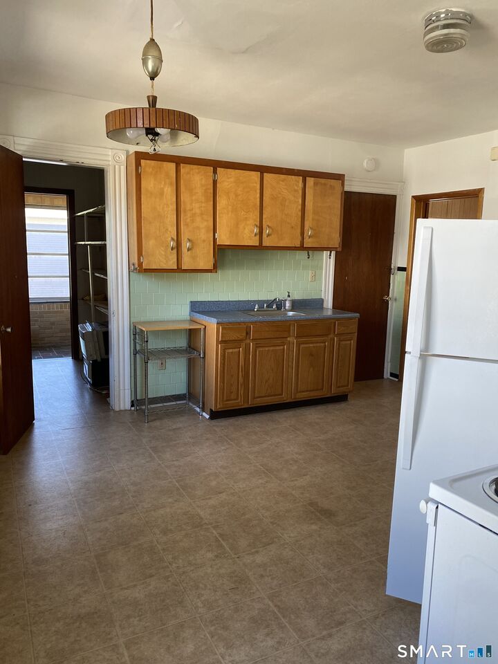 Property Photo:  789 Orange Street 2  CT 06511 