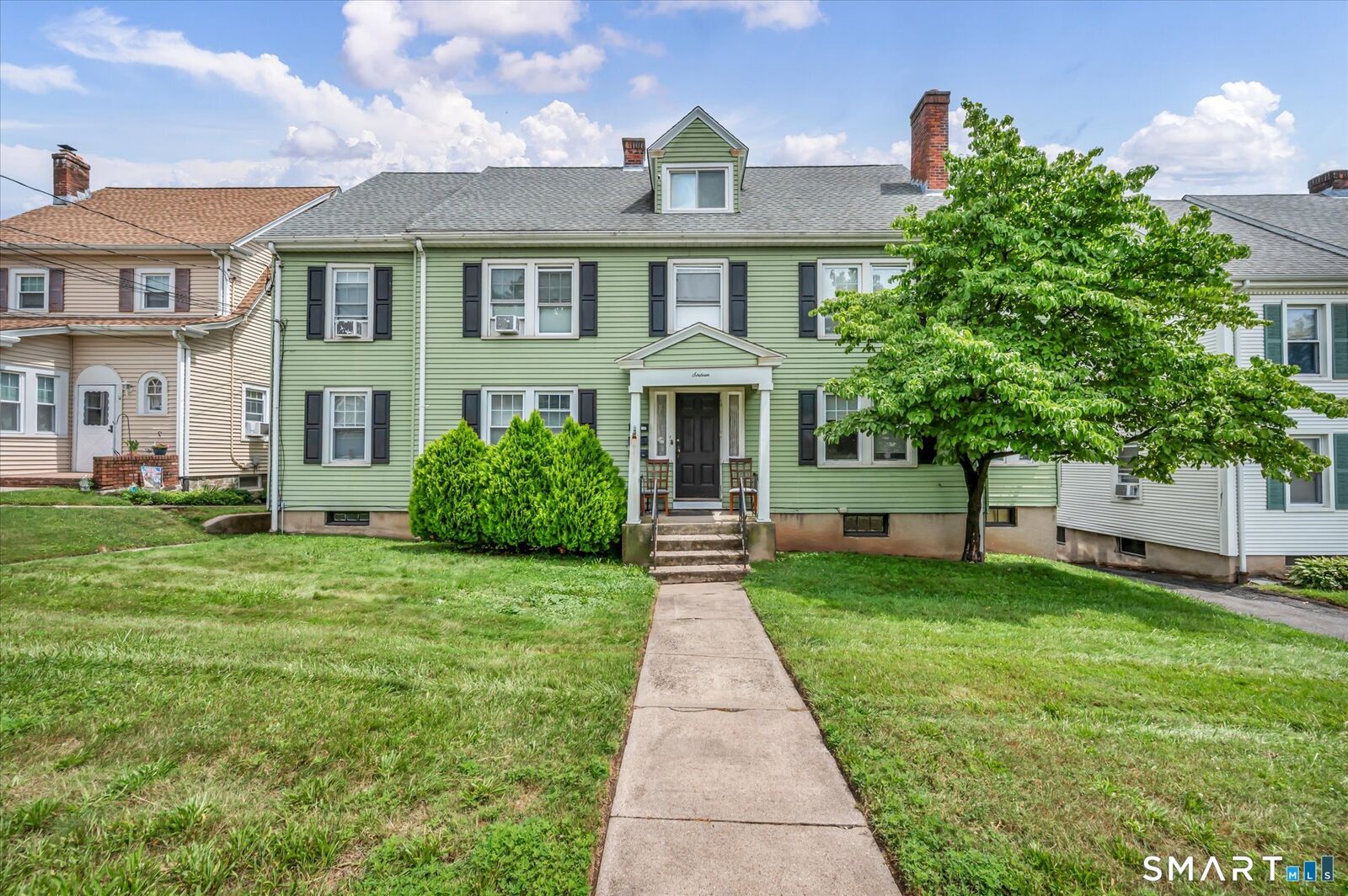 Property Photo:  16 Vance Street  CT 06052 