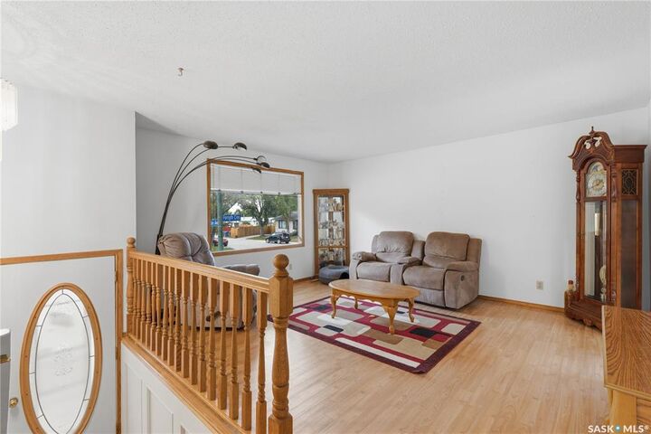 Property Photo:  195 Forsyth Crescent  SK S4R 5L8 