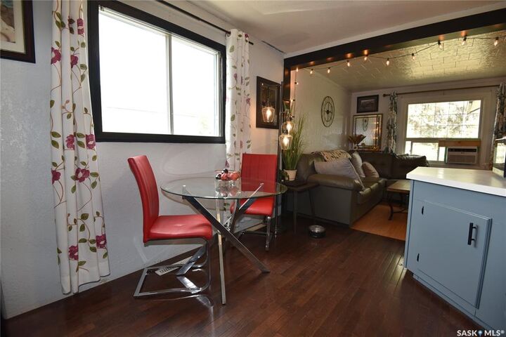 Property Photo: 218 4A Street E SK S0E 1E0