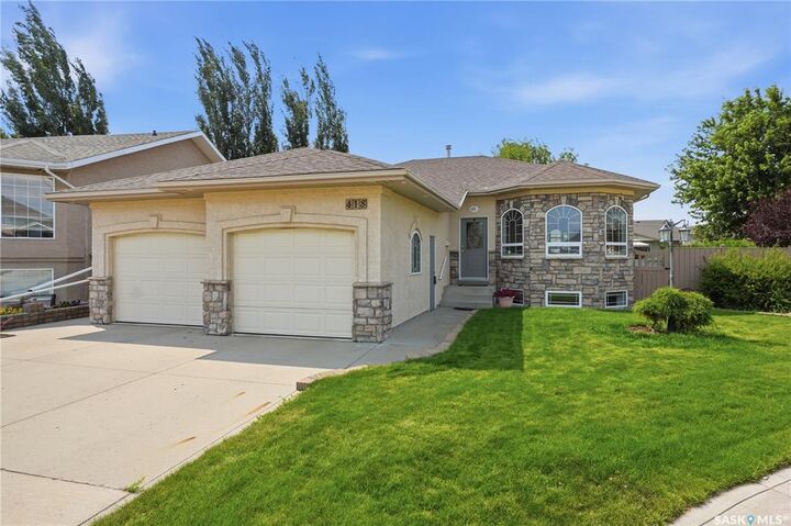 Property Photo:  418 Bourgonje Court  SK S7S 1L7 