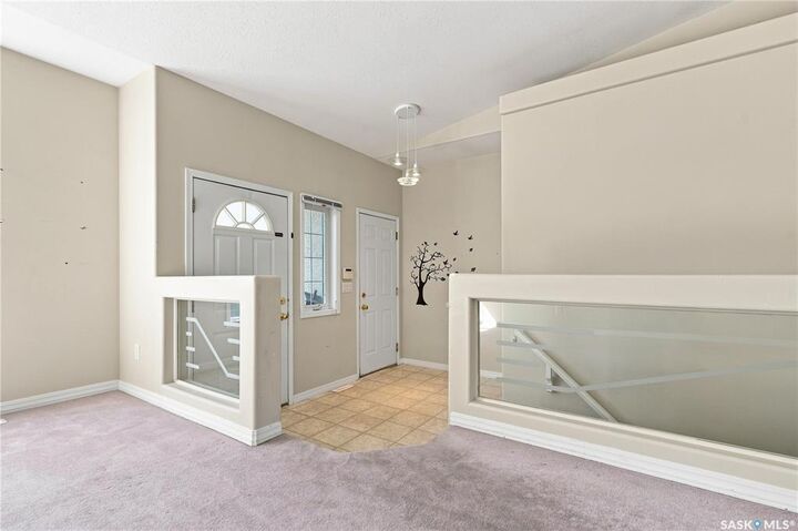 Property Photo:  210 Beerling Crescent  SK S7S 1K4 