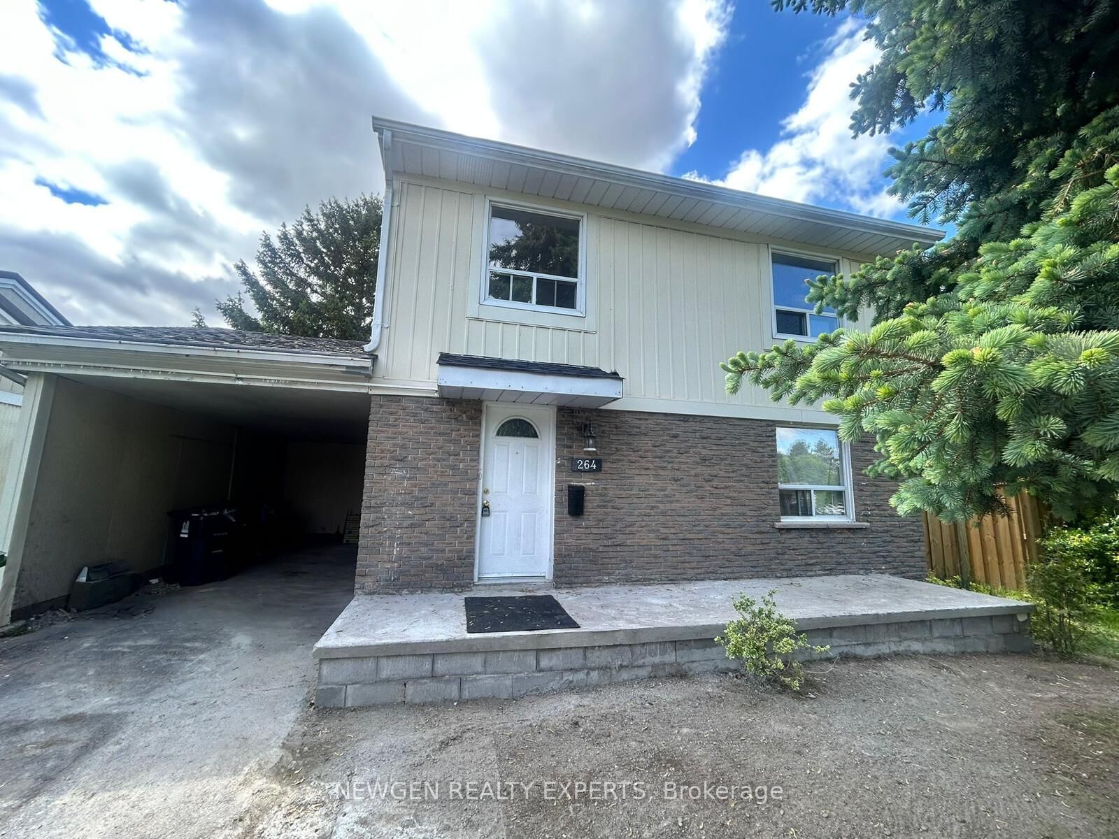 Property Photo:  264 John Tabor Trail  ON M1B 2R7 