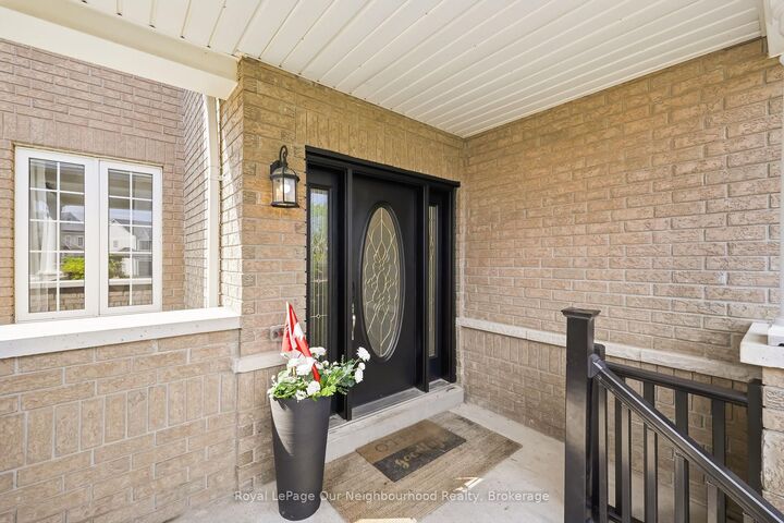 1296 Ravencliffe Court — photo 1