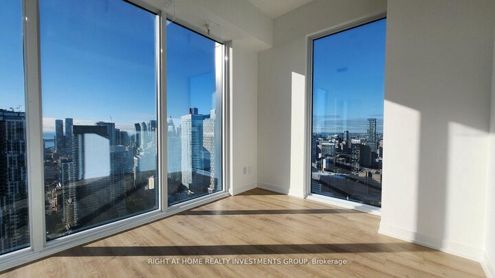 Photo de la propriété: 319 Jarvis Street Lph02 ON M5B 0C8