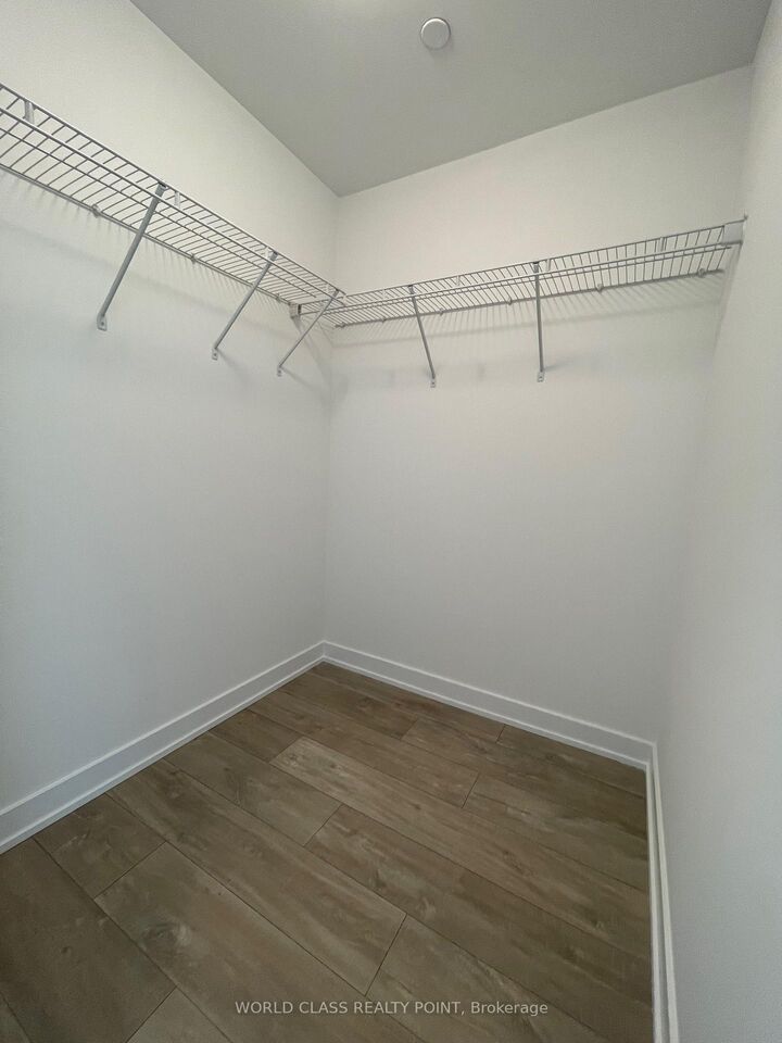 Property Photo:  251 Manitoba Street 1609  ON M8Y 0C7 