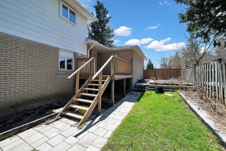 Property Photo:  4 Carwin Crescent Basement  ON L1S 6G6 