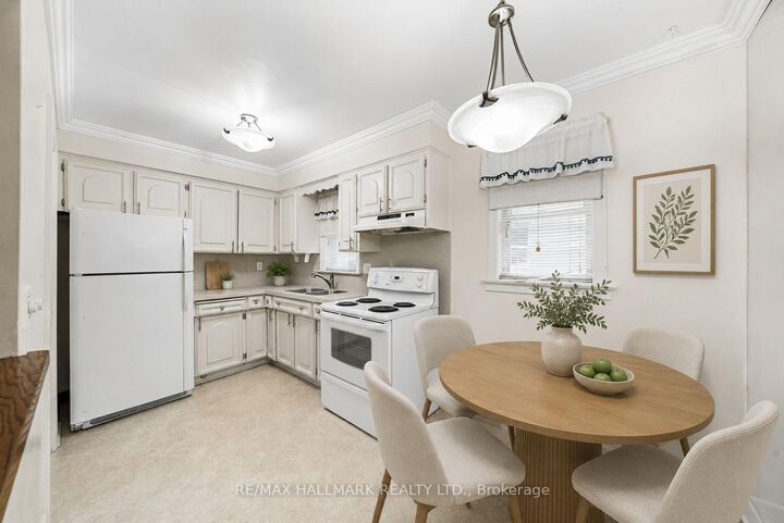Property Photo: 27 Sunray Crescent ON M3M 2C4