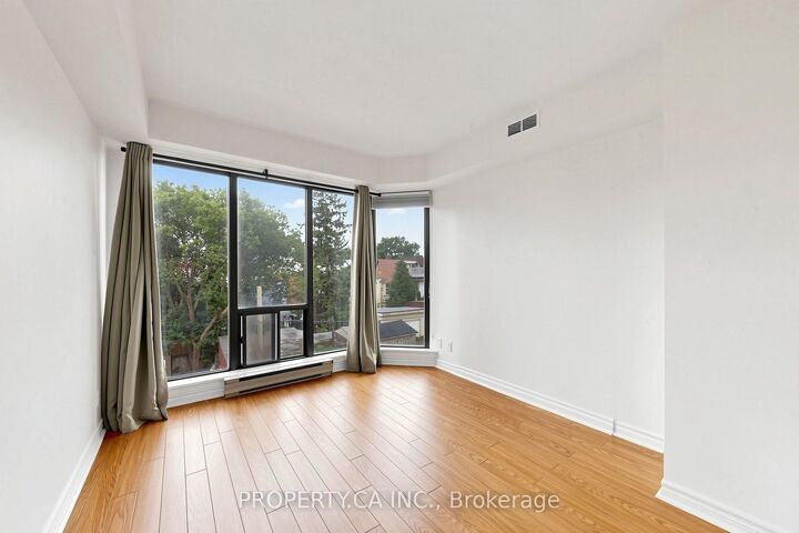 Photo de la propriété:  456 College Street 310  ON M6G 4A3 
