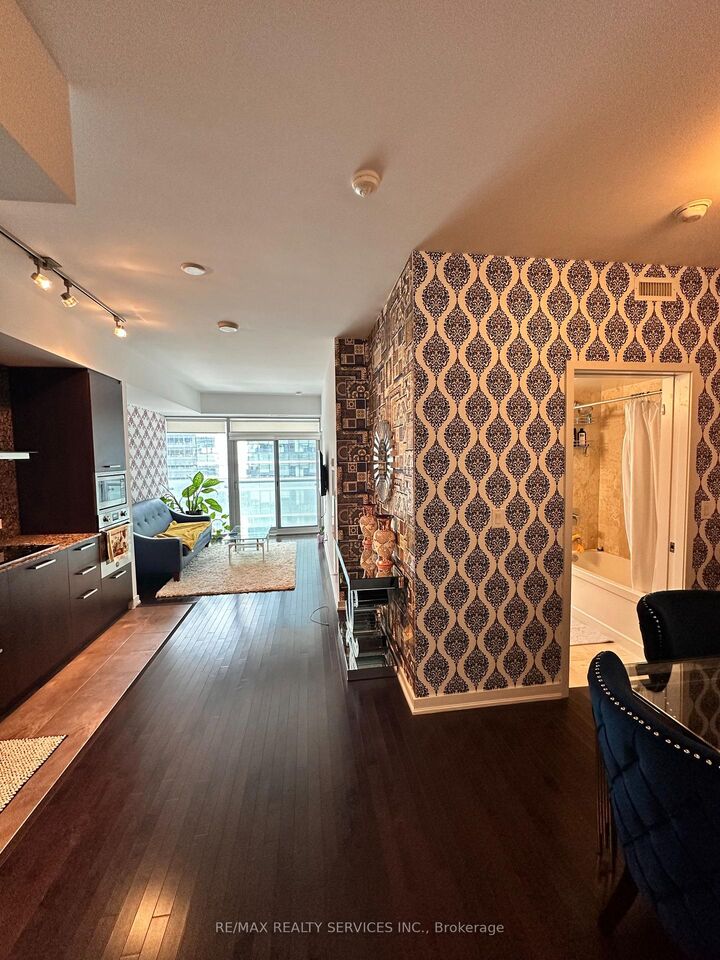 Property Photo:  12 York Street 909  ON M5J 0A9 