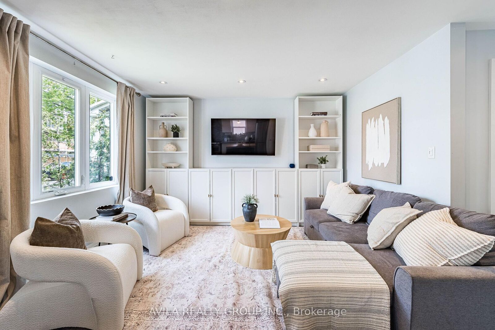 Property Photo:  7 Edmund Avenue  ON M9N 1A2 