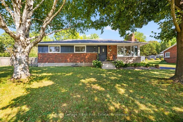 155 Cromwell Street — photo 1