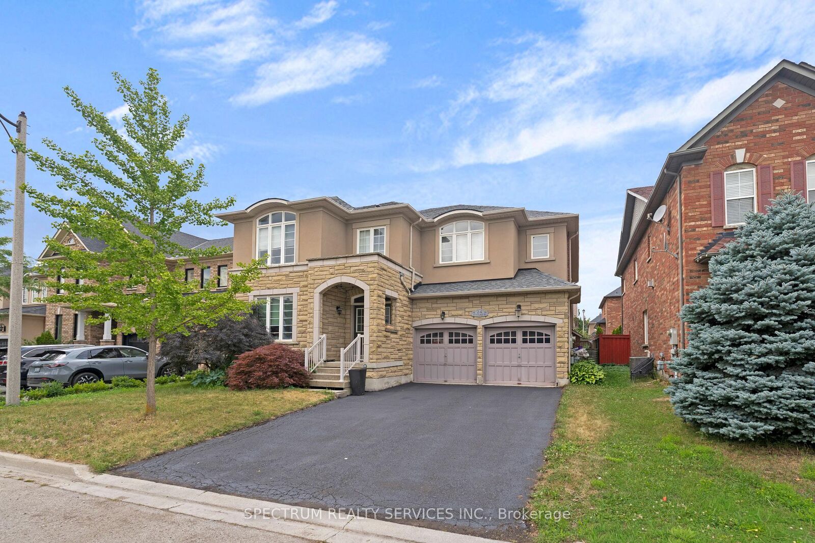 Property Photo: 24 Aristocrat Road ON L6P 1X7