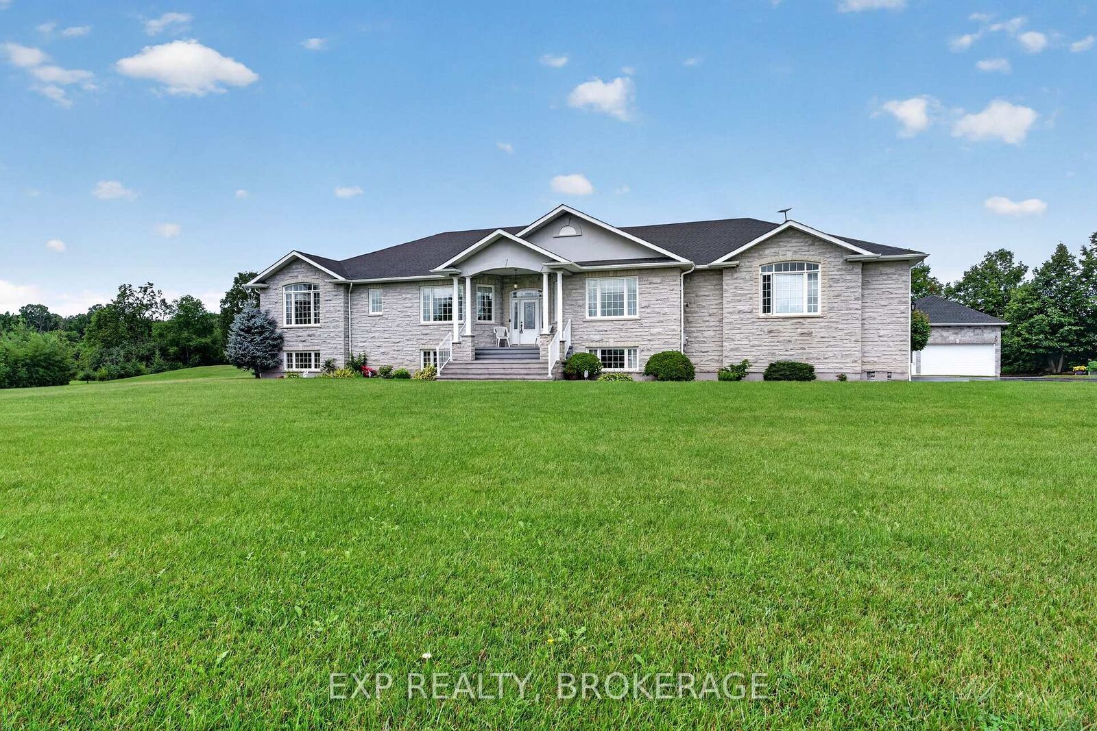 Property Photo:  3081 Latimer Road  ON K0H 1X0 