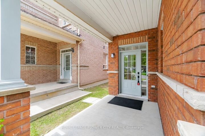 Property Photo:  24 Martree Crescent  ON L6V 4R3 