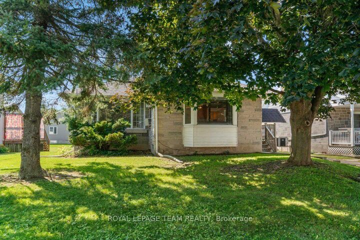 Property Photo: 485 Fred Street ON K0C 2K0