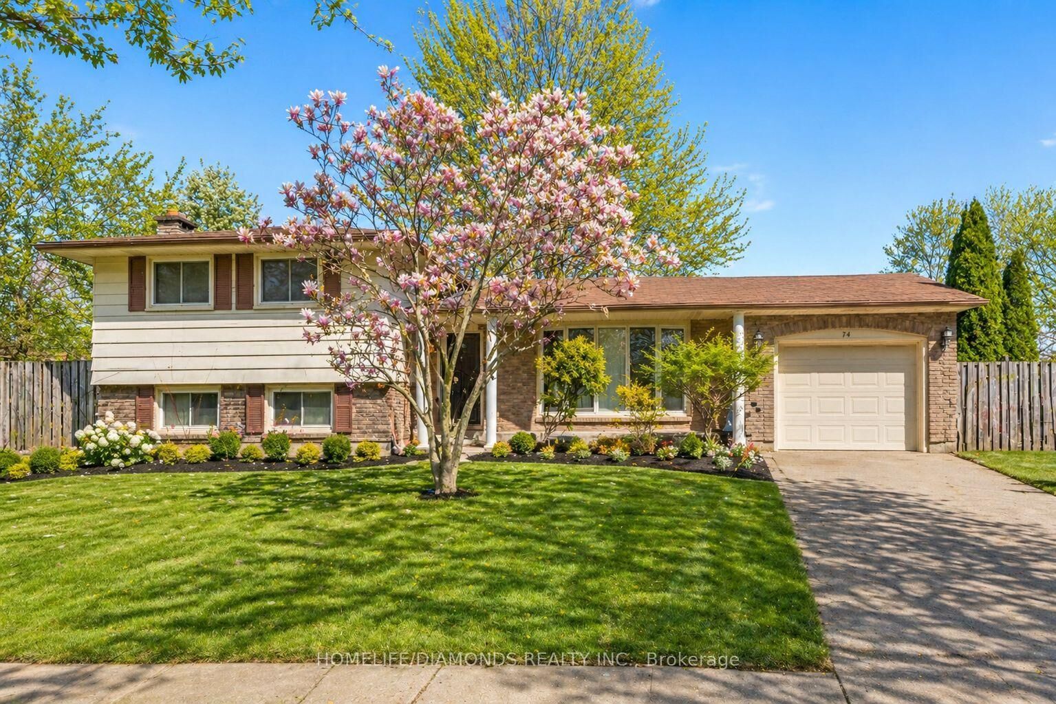 Property Photo:  74 Macoomb Drive  ON L3C 5T9 