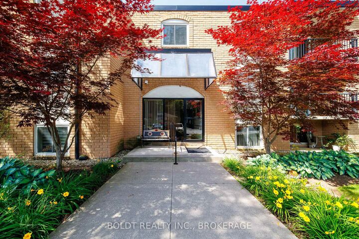 Property Photo: 6 Westlake Lane 210 ON L2N 5S3