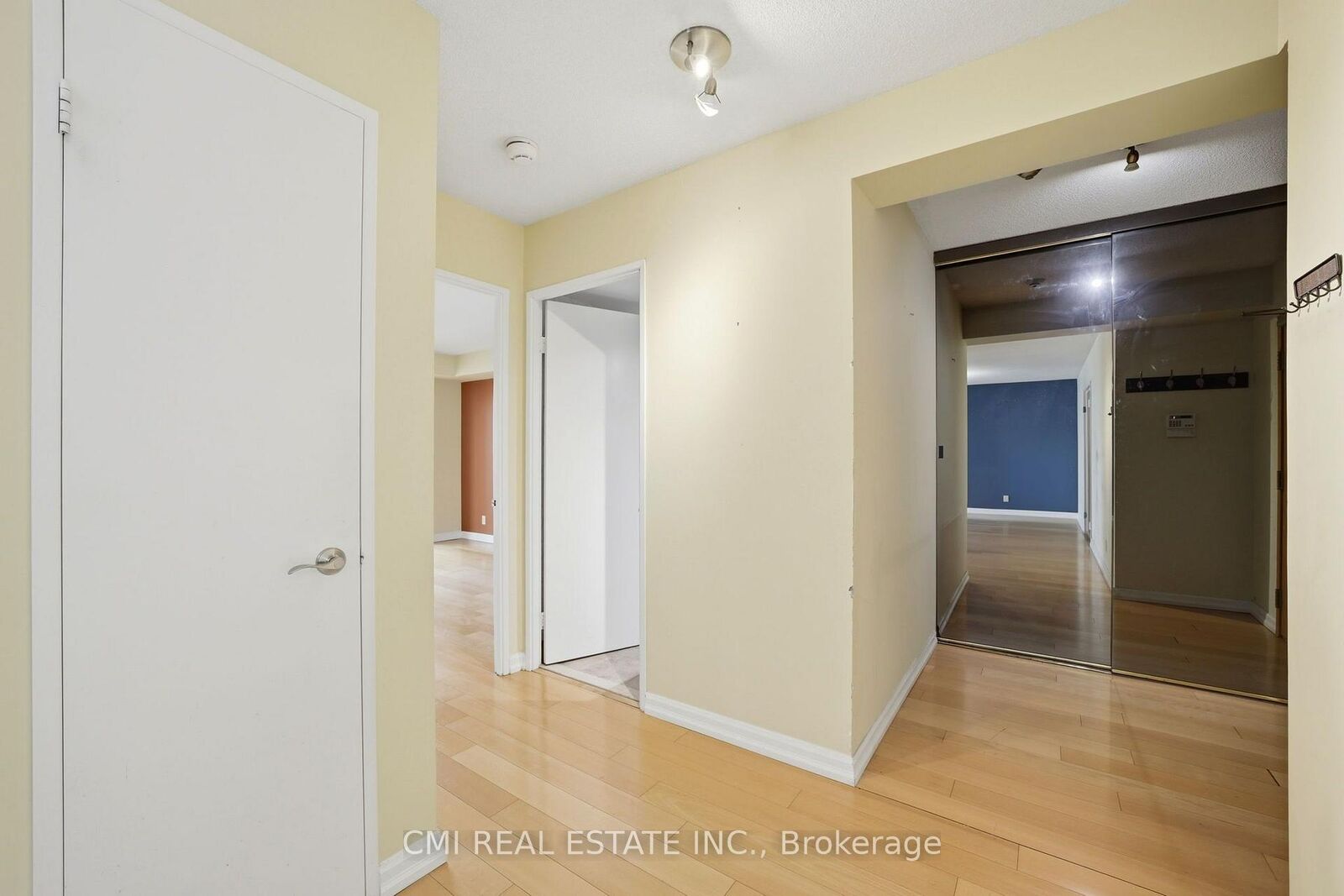 Property Photo: 215 Wynford Drive 2307 ON M3C 3P5