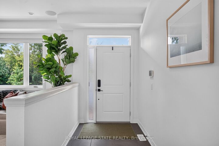Property Photo: 206 Canada Street ON L8P 1P6