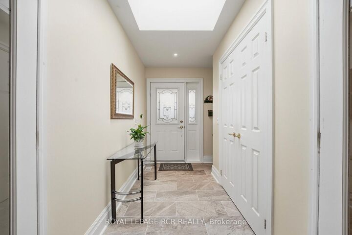 Property Photo:  28 Reddington Drive 1  ON L7E 0E4 