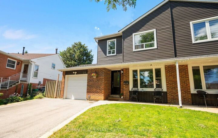 Property Photo:  36 Jeanette Place  ON L6S 3H6 