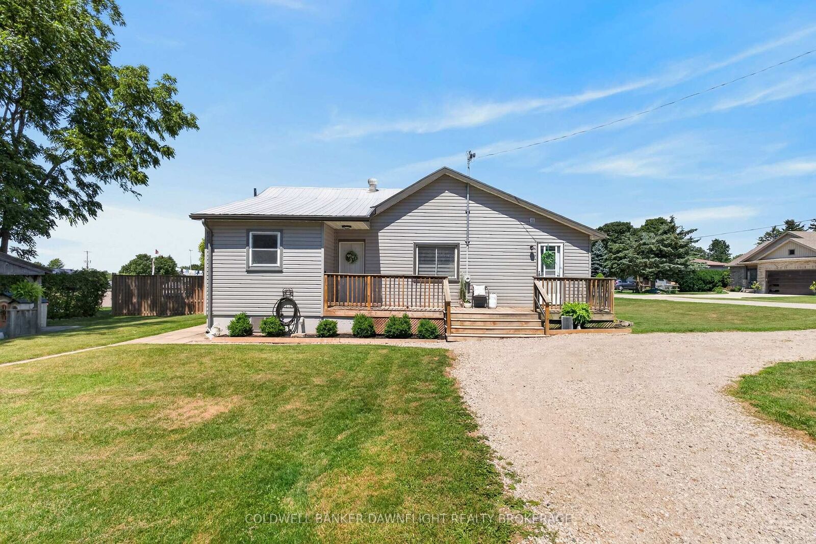 Photo de la propriété:  221 Prince Arthur Street  ON N0M 1K0 