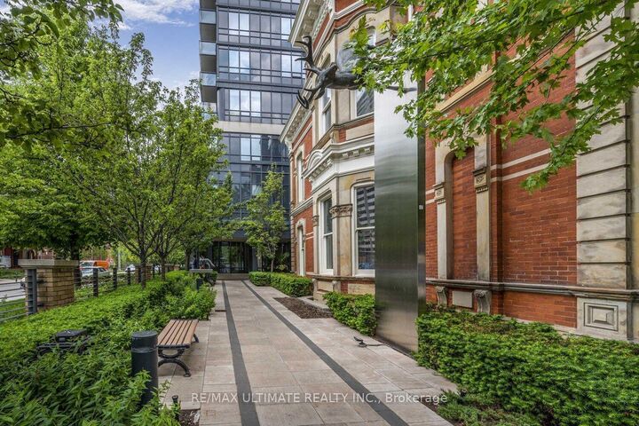 Property Photo: 28 Linden Street 404 ON M4Y 0A4