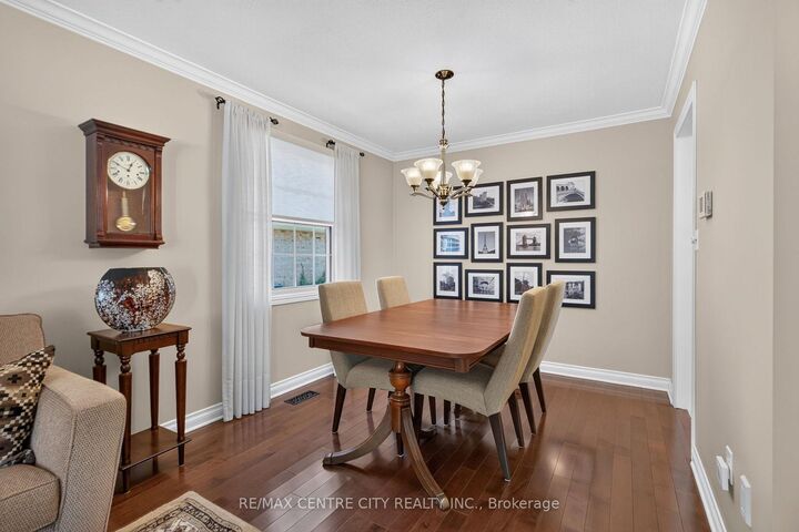 Property Photo:  37 Luton Crescent  ON N5R 5J9 