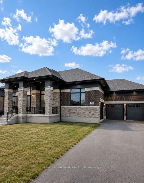 Property Photo: 49 Bonnie Brae Court ON L9L 1V1
