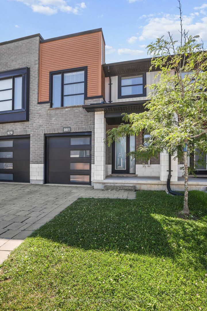 Photo de la propriété: 981 West Village Square ON N6H 0J7