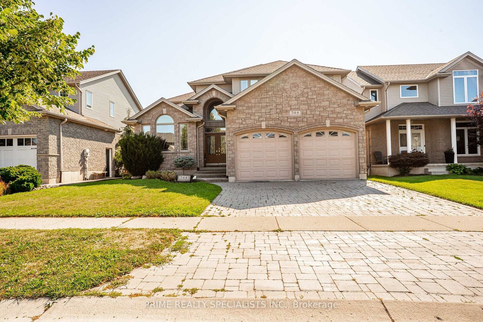 Property Photo: 544 Lakeview Drive ON N4T 1W1