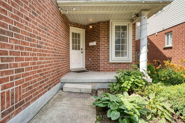 Property Photo:  761 Blacksmith Street  ON N6H 5R9 
