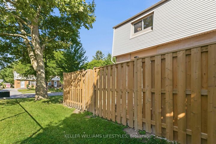 Property Photo:  1206 Limberlost Road  ON N6G 3A5 