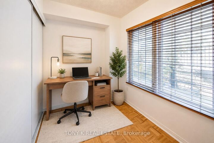 Property Photo:  45 Weston Road  ON M6N 5H3 
