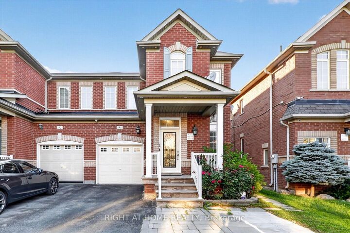 Property Photo:  54 Boundbrook Drive Main  ON L7A 0L9 